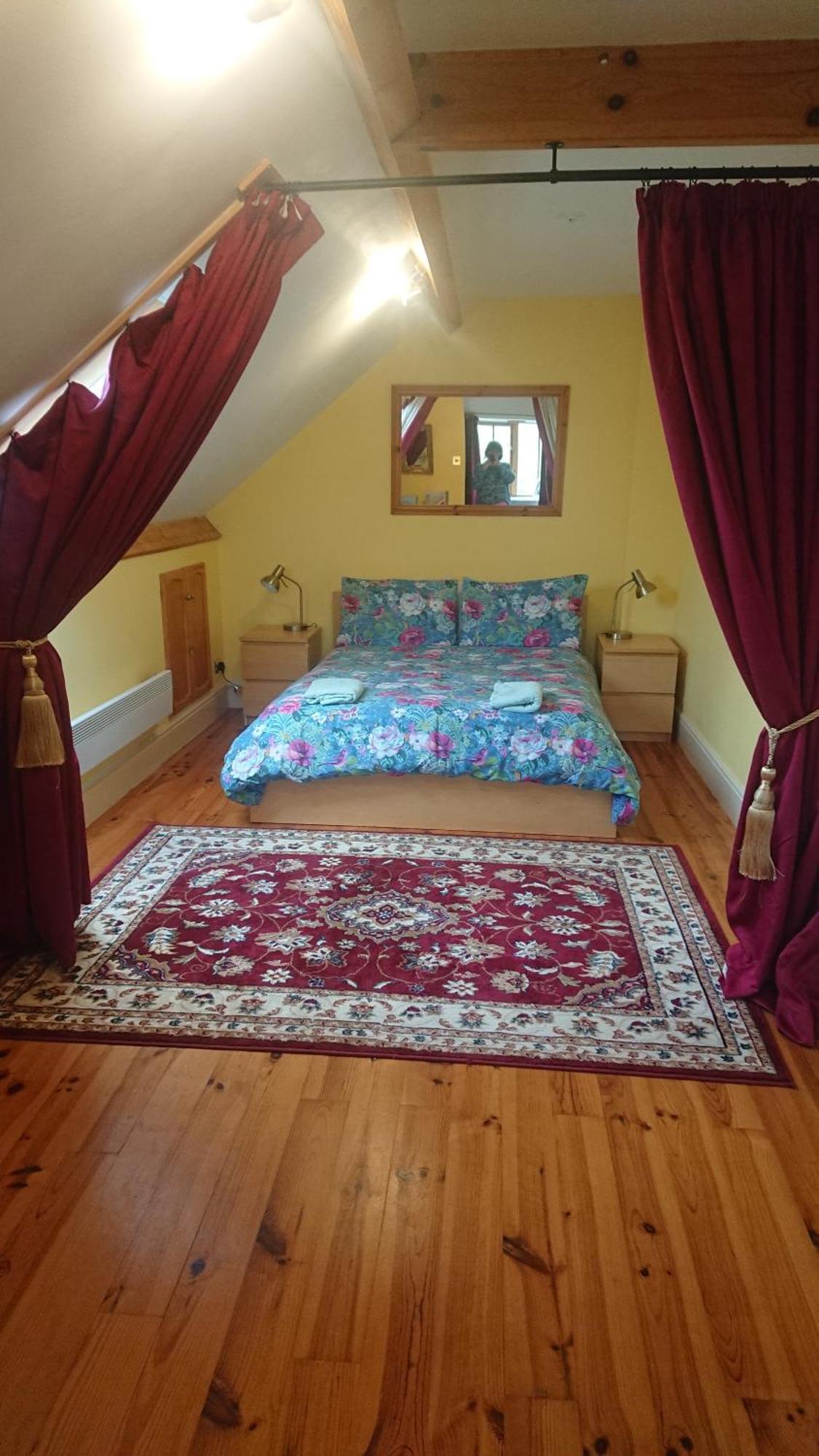 The Barn Annexe, Cefn-yr-allt * Crickadarn